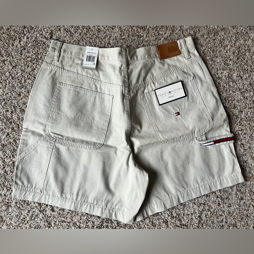NEW!  Tommy Hilfiger Women’s Carpenter Shorts